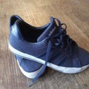 Men Adidas size 9.5